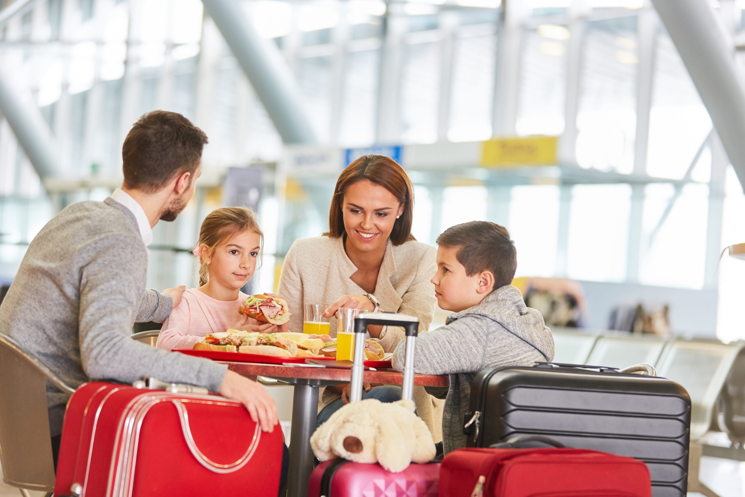 promoción Comida para niños incluida en Holiday Inn Aeropuerto