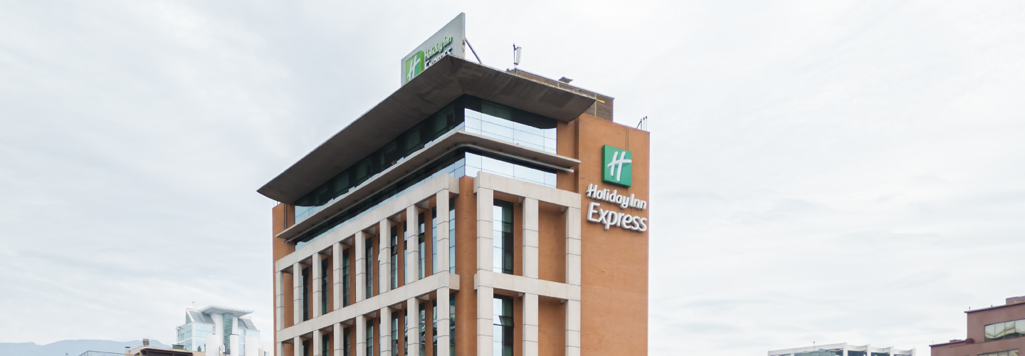Nieve, montaña y un descanso Innteligente te esperan en Holiday Inn Express Las Condes